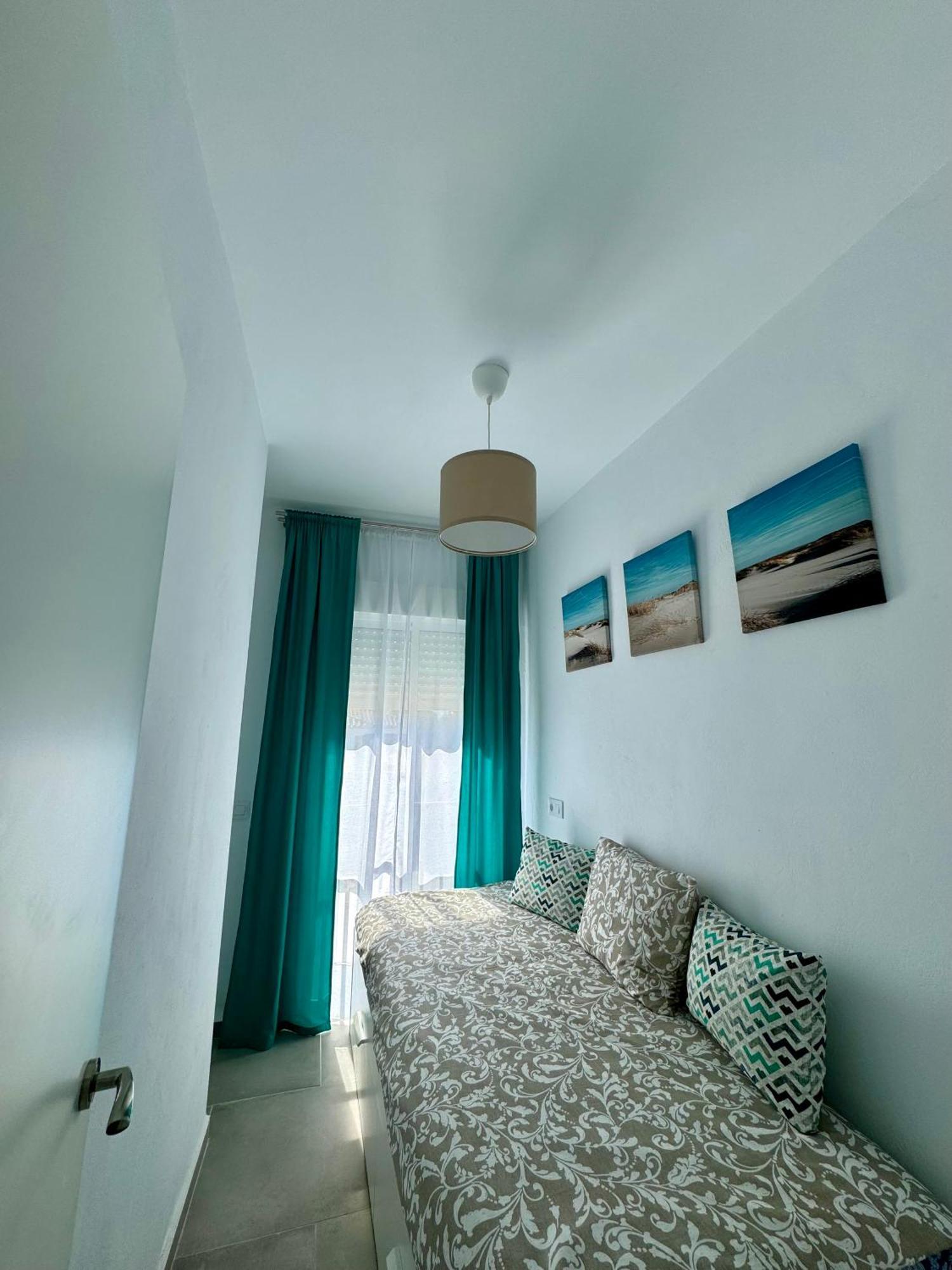 Apartamentos Munoz Fornell 2 Chiclana de la Frontera Exterior foto
